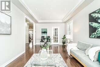 4 Ripple St in Brampton, ON - Building Photo - Building Photo