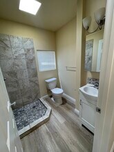 1716 Orchard Ave, Unit 1716 and half in Glendale, CA - Building Photo - Building Photo