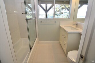 201 Cleveland Ct in Mill Valley, CA - Building Photo - Building Photo