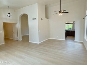 319 N Riata St in Gilbert, AZ - Building Photo - Building Photo