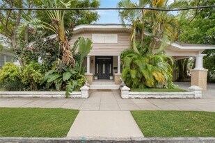 905 E 22nd Ave. in Tampa, FL - Building Photo