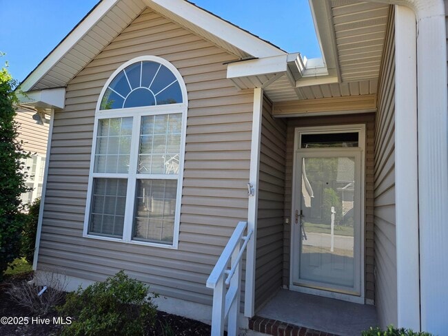 521 Village Green Dr in Morehead City, NC - Building Photo - Building Photo