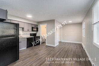 1619 Fraternity Village Dr in Kalamazoo, MI - Foto de edificio - Building Photo