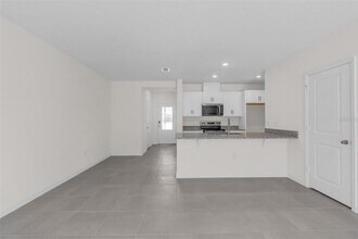 2829 Moonshadow Ct in Clermont, FL - Building Photo - Building Photo