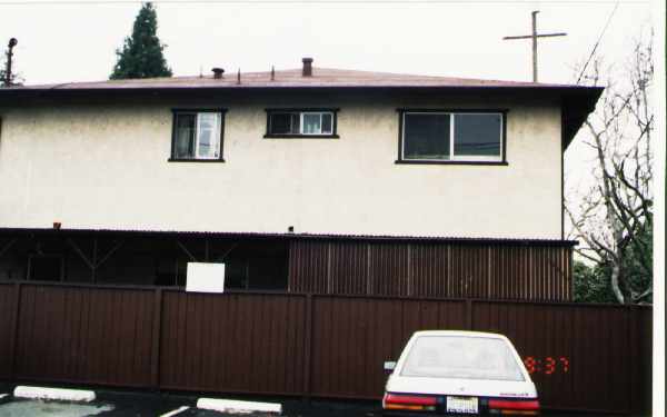 60 Lewelling Blvd in San Lorenzo, CA - Foto de edificio - Building Photo