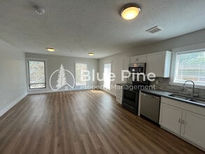 1414 E 17th St in Idaho Falls, ID - Building Photo - Building Photo