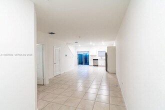 137 NE 3rd St in Florida City, FL - Building Photo - Building Photo