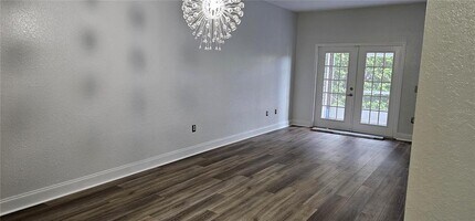 8003 Bally Money Rd in Tampa, FL - Building Photo - Building Photo