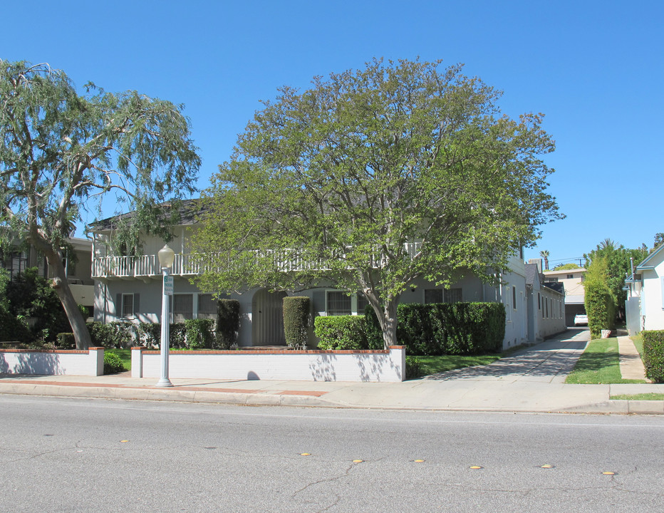 513 S Los Robles Ave in Pasadena, CA - Building Photo