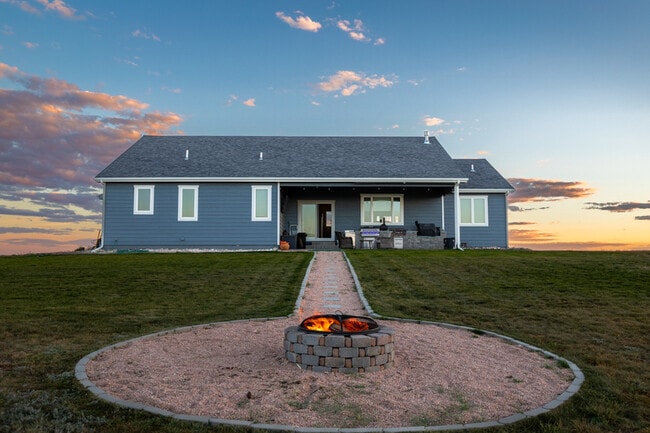 2428 Sunshine Dr in Cheyenne, WY - Building Photo - Building Photo