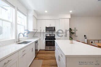444 Atlas Gln in Escondido, CA - Building Photo - Building Photo