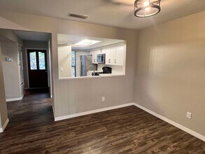 5422 SW 4th Pl in Gainesville, FL - Foto de edificio - Building Photo