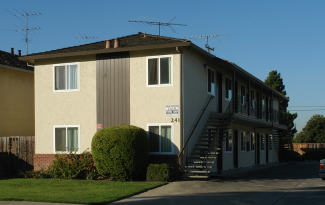 241-249 Pamela Ave in San Jose, CA - Building Photo - Building Photo