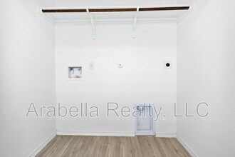5623 Mountain Point in San Antonio, TX - Building Photo - Building Photo