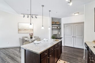 Sonterra Blue in San Antonio, TX - Building Photo - Building Photo