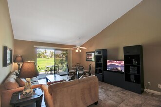 77062 Pauma Valley Way in Palm Desert, CA - Building Photo - Building Photo