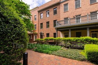 114 Cedar Works Row in Richmond, VA - Building Photo - Building Photo