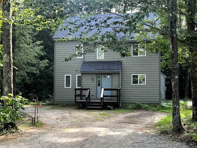 property at 10 Nearledge Rd