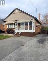 249 Highland Ave in Oshawa, ON - Building Photo