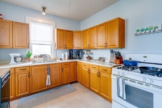 36 Hewlett St, Unit 1 in Boston, MA - Building Photo - Building Photo