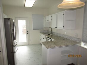 1470 Tammy Way in Santa Rosa, CA - Building Photo - Building Photo
