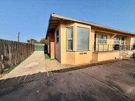 5302 Churchward St in San Diego, CA - Building Photo