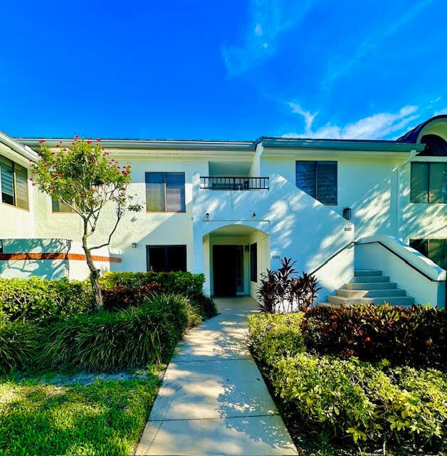 16021 Loch Katrine Trail in Delray Beach, FL - Building Photo