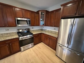 603 Grosvenor Ln in Aurora, IL - Building Photo - Building Photo