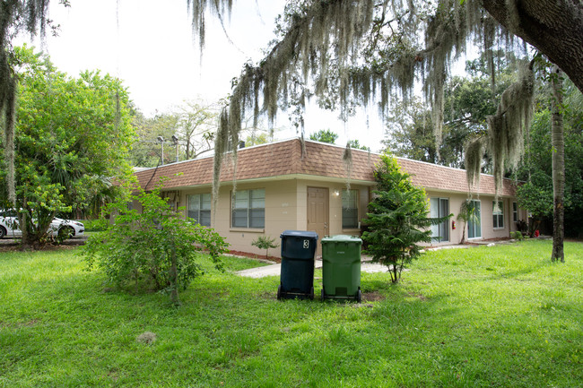 8901 N 39th St in Tampa, FL - Building Photo - Building Photo