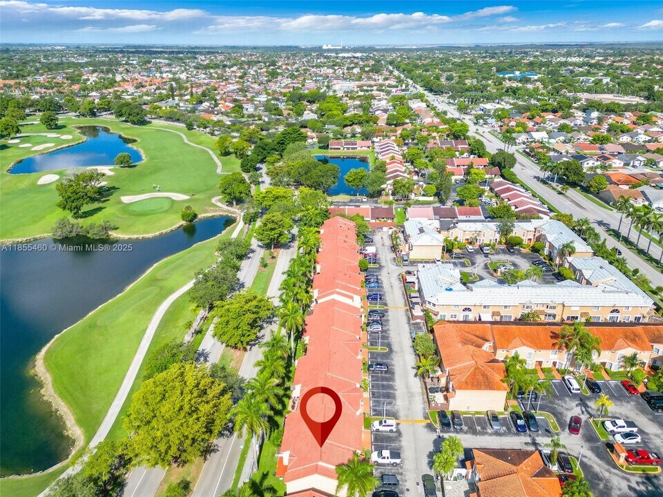 14260 SW 57th Ln in Miami, FL - Building Photo