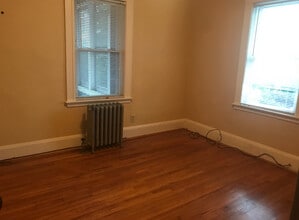 166 South St, Unit 2R in Quincy, MA - Building Photo - Building Photo