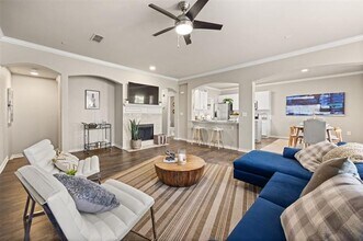 9009 N FM 620 in Austin, TX - Foto de edificio - Building Photo