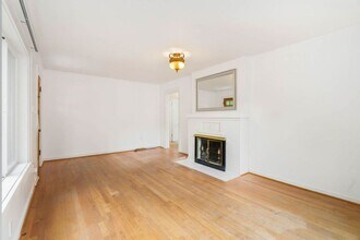 712 23rd Ave E in Seattle, WA - Building Photo - Building Photo