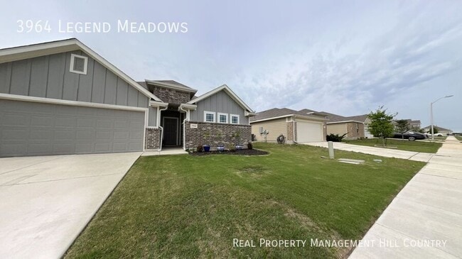 3964 Legend Meadows in New Braunfels, TX - Building Photo - Building Photo