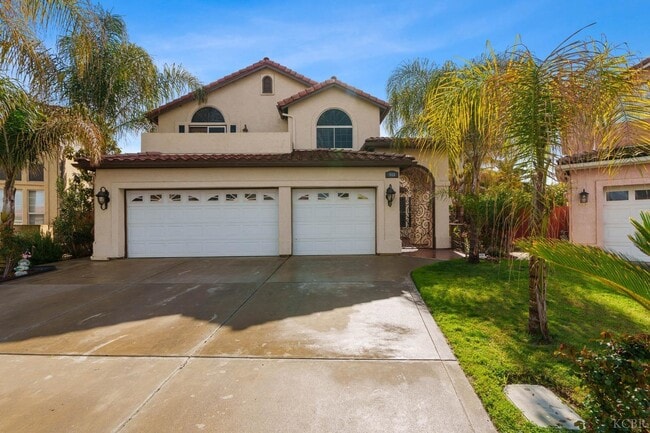 960 Vista Pl in Lemoore, CA - Building Photo - Building Photo