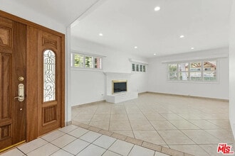 7377 W 88th St in Los Angeles, CA - Building Photo - Building Photo