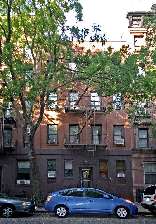 326 E 85th St in New York, NY - Foto de edificio