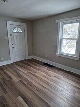 805 Pittsburgh St in Lower Burrell, PA - Building Photo - Building Photo