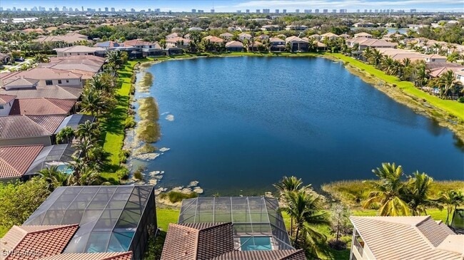 13905 Luna Dr in Naples, FL - Building Photo - Building Photo