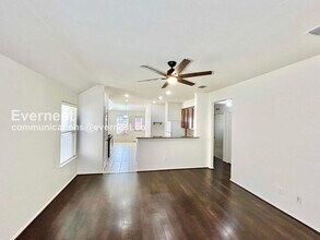 12176 Walden Wood Dr in Fort Worth, TX - Building Photo - Building Photo