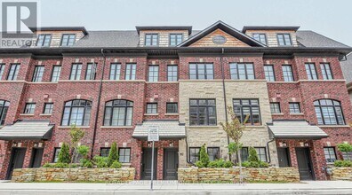60-160 Lunar Cres in Mississauga, ON - Building Photo - Building Photo