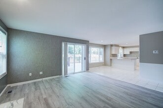 1432 254th Pl SE in Sammamish, WA - Building Photo - Building Photo