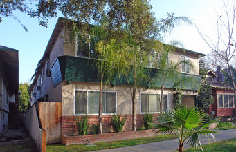 2011 E St in Sacramento, CA - Foto de edificio - Building Photo