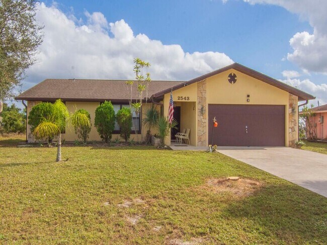 property at 2543 SE Price Ct