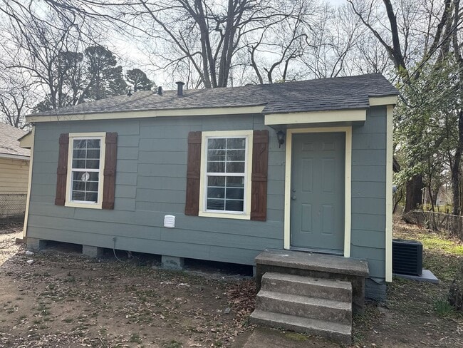 property at 465 E 68th St