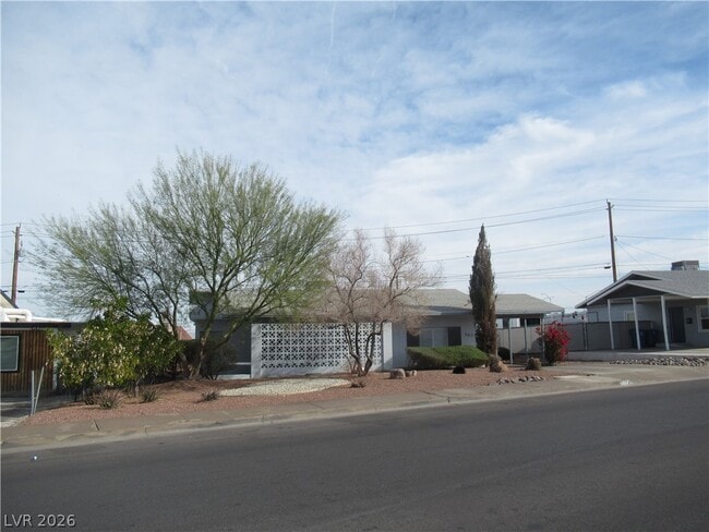 107 E Pacific Ave in Henderson, NV - Building Photo - Building Photo