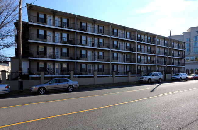 Elliston Place Quarters in Nashville, TN - Building Photo - Building Photo