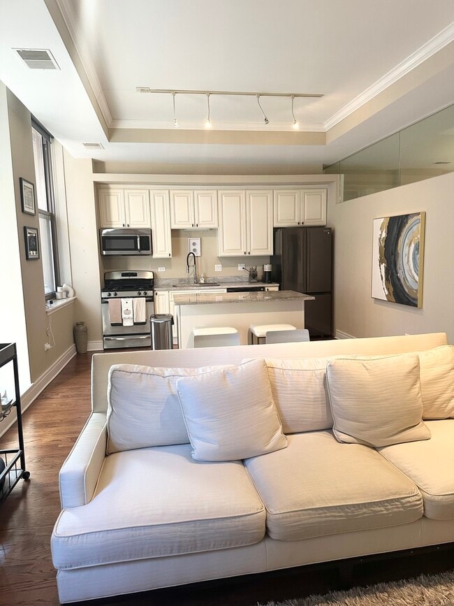 property at 212 W Washington St