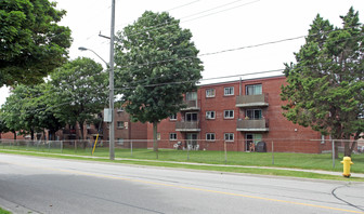 116 Watson St W Apartments