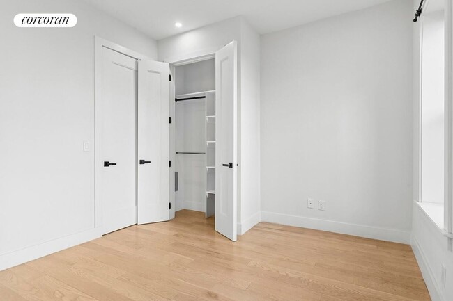 204 W 96th St in New York, NY - Building Photo - Building Photo